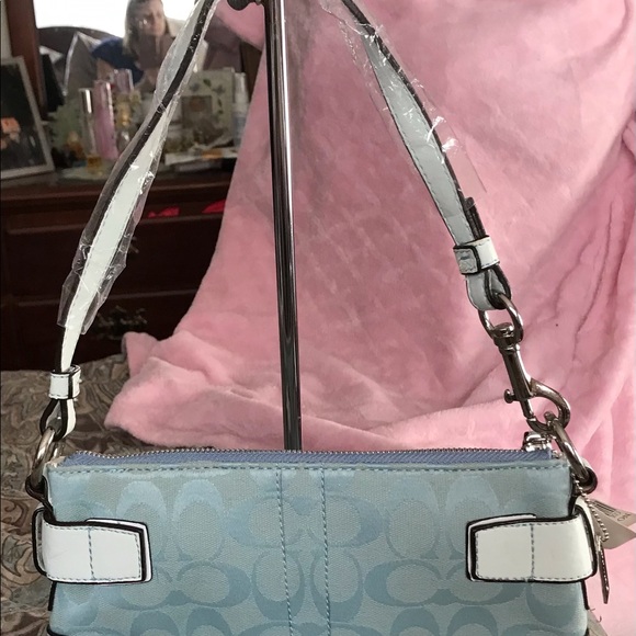 Coach bag. NWT - Picture 2 of 9
